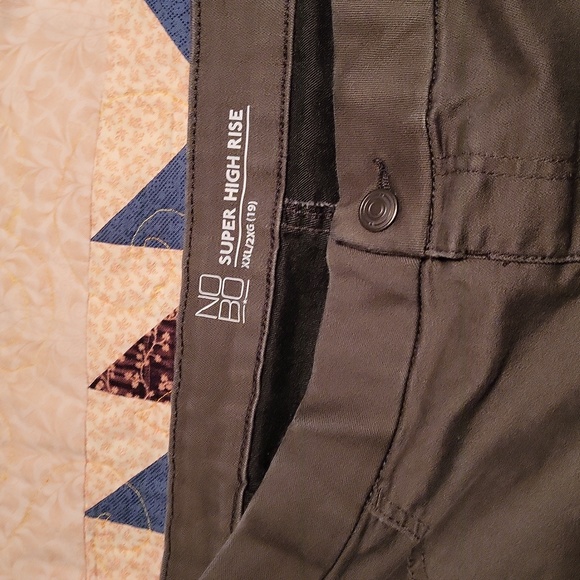 EUC No Boundaries Olive Green Super High Rise Jean. Stretch waist. Size 19 - Picture 3 of 4